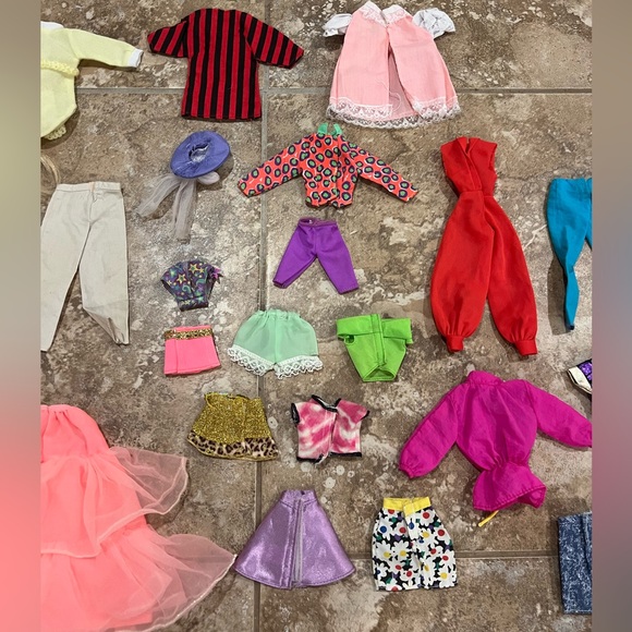 Vintage Barbie Clothing lot 70s 80s 90s Vintage NSYNC Southern Belle & more - Picture 8 of 9